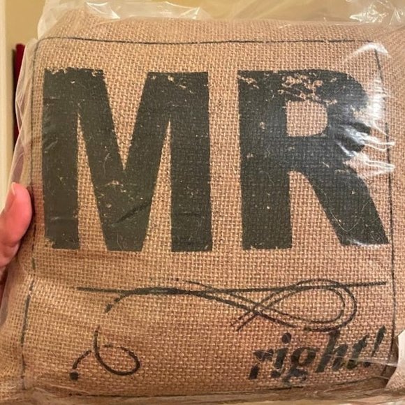 NWT Mr Right Mrs Always Right decorative pillows - Picture 2 of 3
